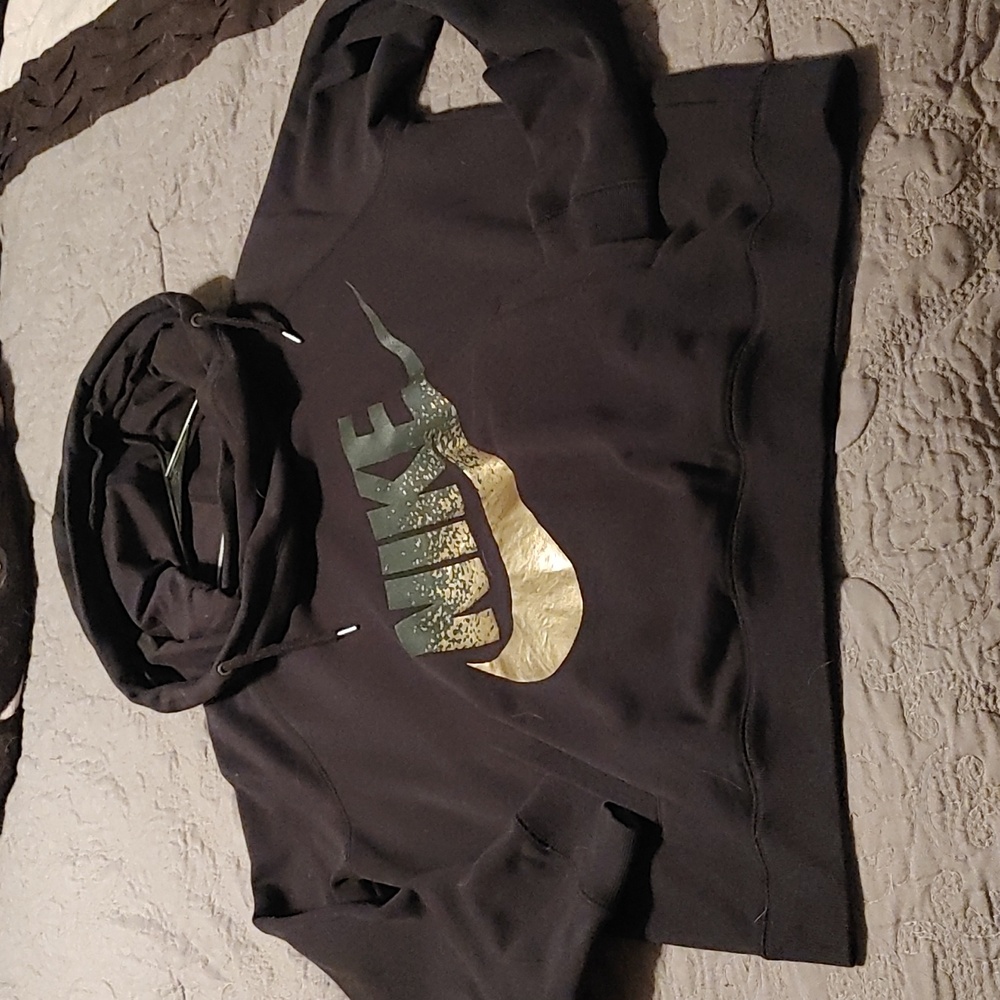 Nike sweatshirt